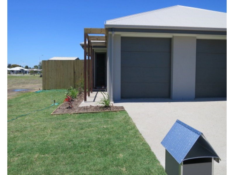 1/41 Primavera Boulevard, Beaconsfield QLD 4740