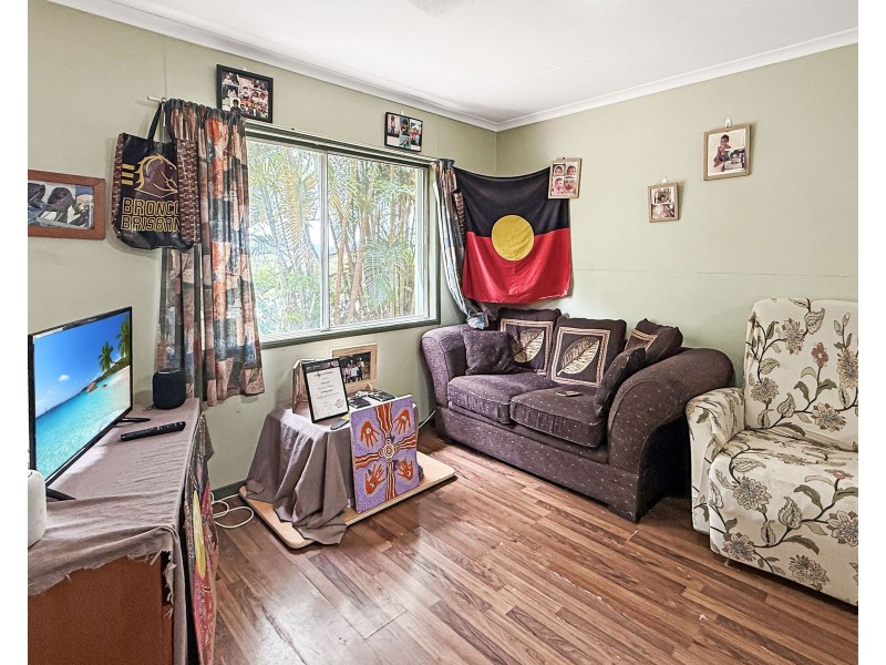 30 Langdon Street, Sarina QLD 4737