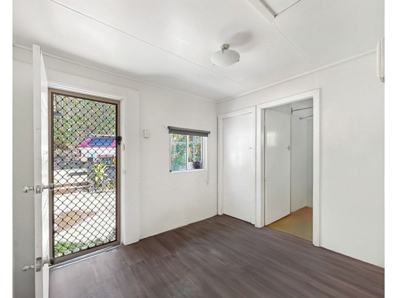 30 Langdon Street, Sarina QLD 4737