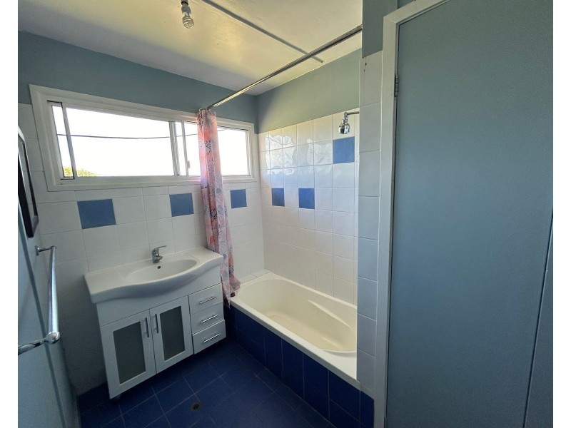 6 Carr Street, North Mackay QLD 4740