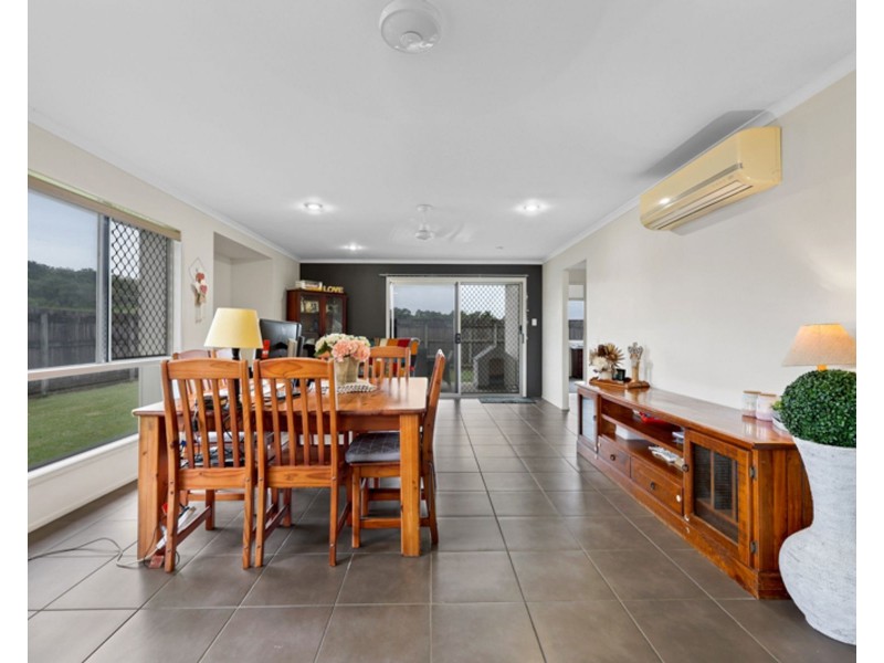 89 Montgomery Street, Rural View QLD 4740