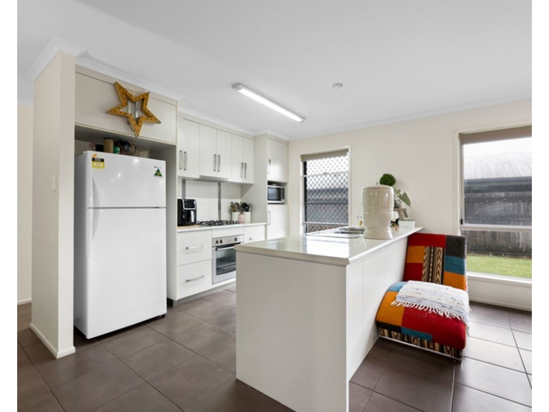 89 Montgomery Street, Rural View QLD 4740