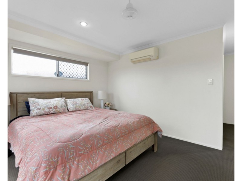 89 Montgomery Street, Rural View QLD 4740