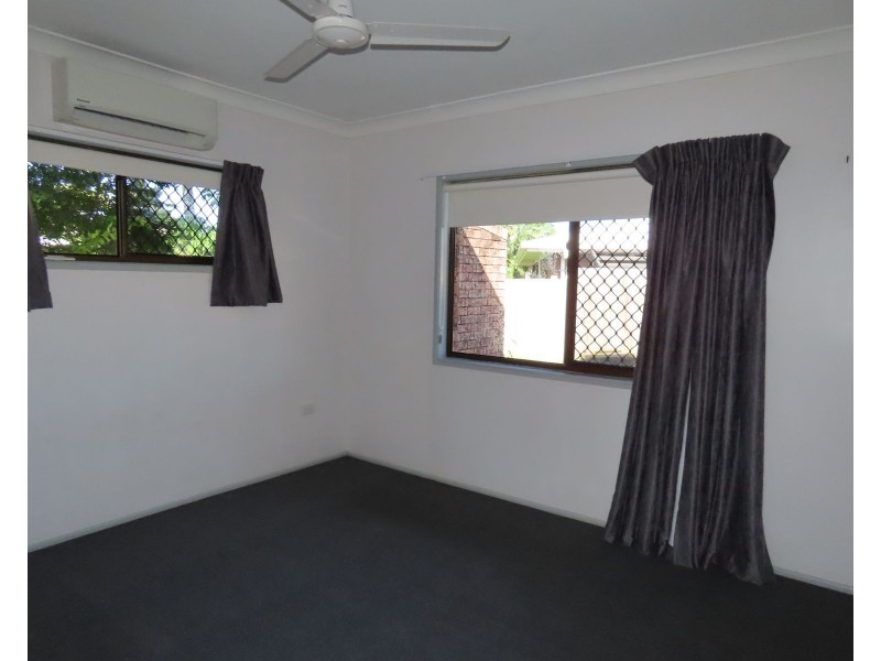 1/5 Tudor Court, Ooralea QLD 4740