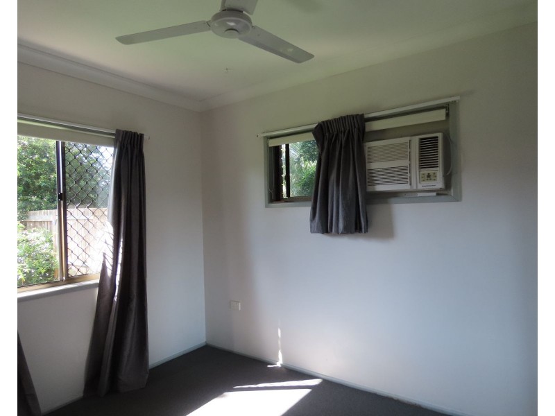 1/5 Tudor Court, Ooralea QLD 4740