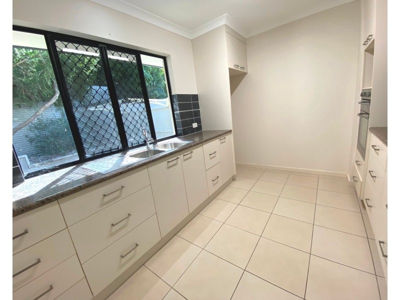 2/28 Dustwill Street, Eimeo QLD 4740