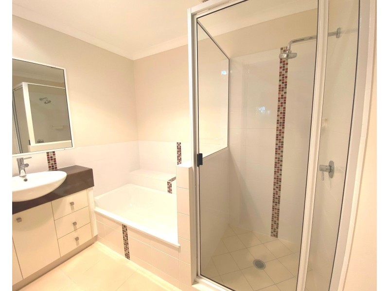 2/28 Dustwill Street, Eimeo QLD 4740