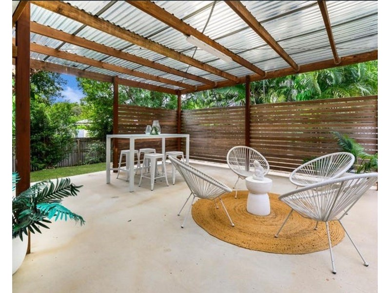 32 Pelican Street, Slade Point QLD 4740