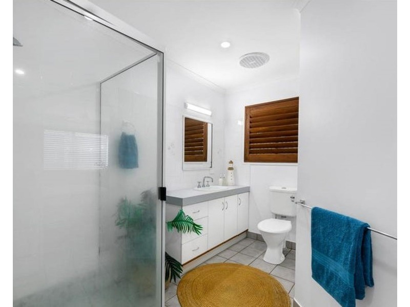 32 Pelican Street, Slade Point QLD 4740