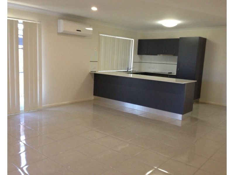 56 Schooner Avenue, Shoal Point QLD 4750