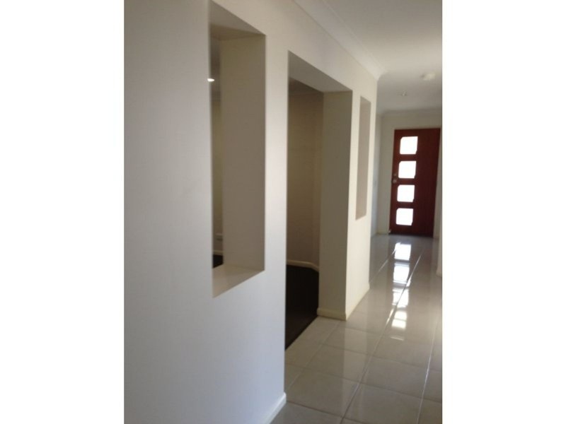 56 Schooner Avenue, Shoal Point QLD 4750