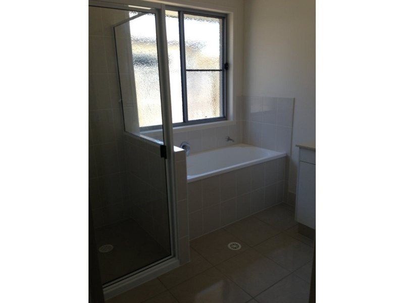 56 Schooner Avenue, Shoal Point QLD 4750