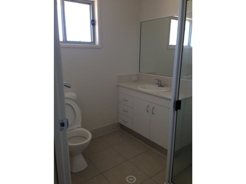 56 Schooner Avenue, Shoal Point QLD 4750