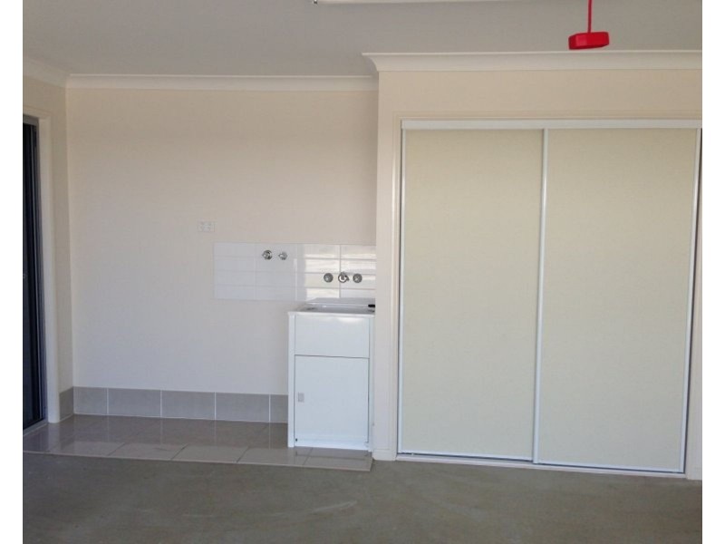 56 Schooner Avenue, Shoal Point QLD 4750