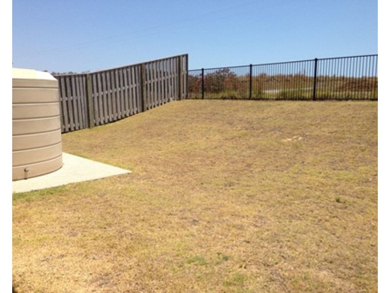 56 Schooner Avenue, Shoal Point QLD 4750