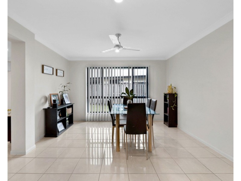 7 Peregian Court, Blacks Beach QLD 4740