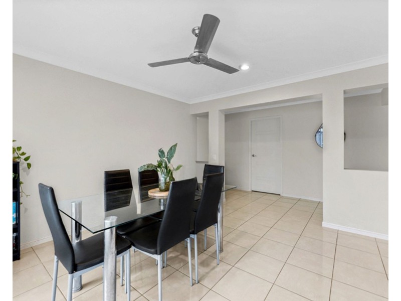 7 Peregian Court, Blacks Beach QLD 4740