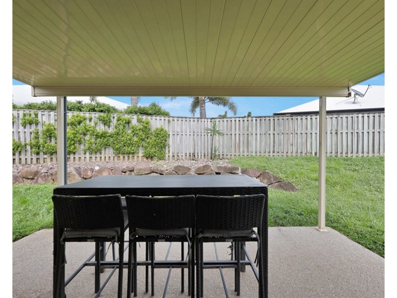 7 Peregian Court, Blacks Beach QLD 4740