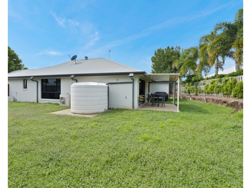 7 Peregian Court, Blacks Beach QLD 4740