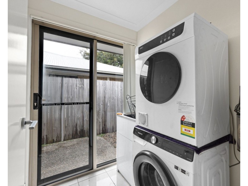 1&2/46 Superior Boulevard, Andergrove QLD 4740