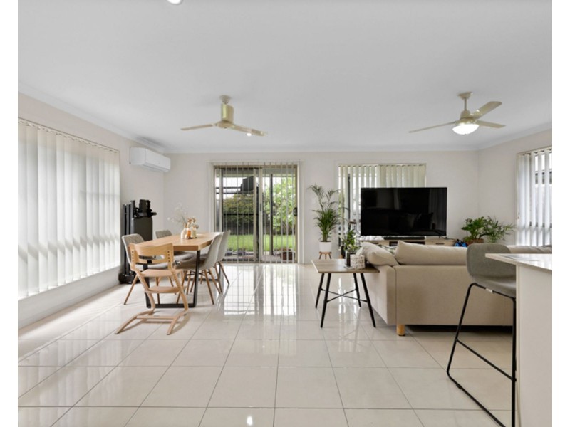 1&2/46 Superior Boulevard, Andergrove QLD 4740