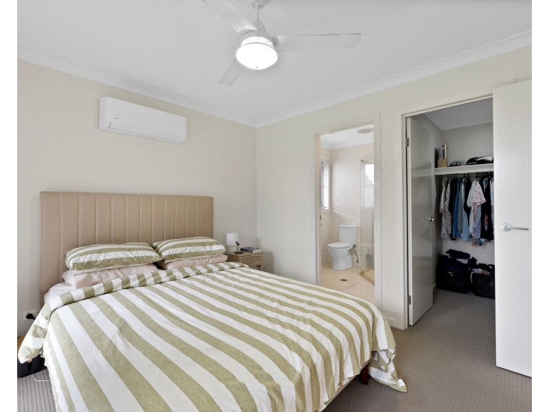 1&2/46 Superior Boulevard, Andergrove QLD 4740