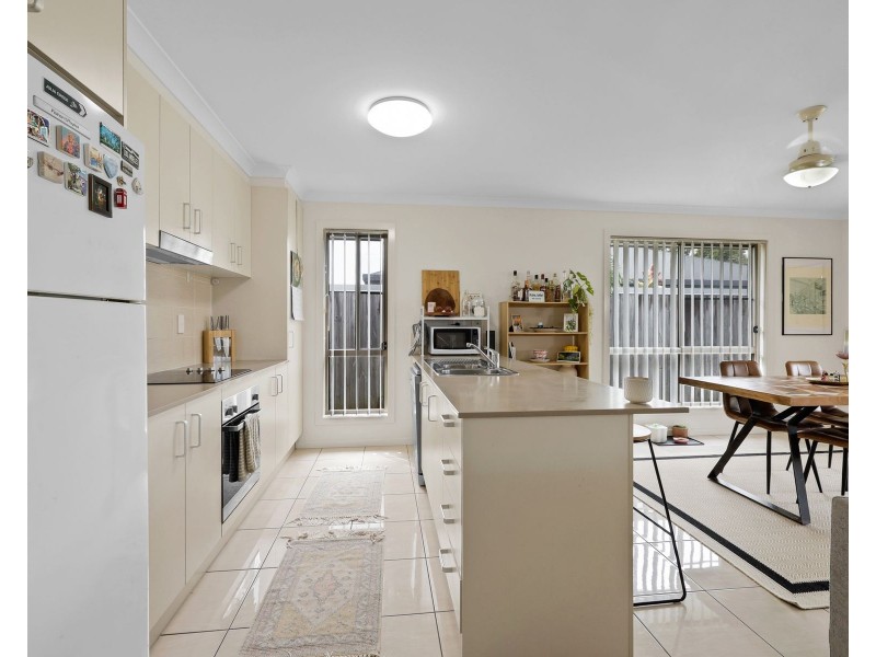 1&2/46 Superior Boulevard, Andergrove QLD 4740