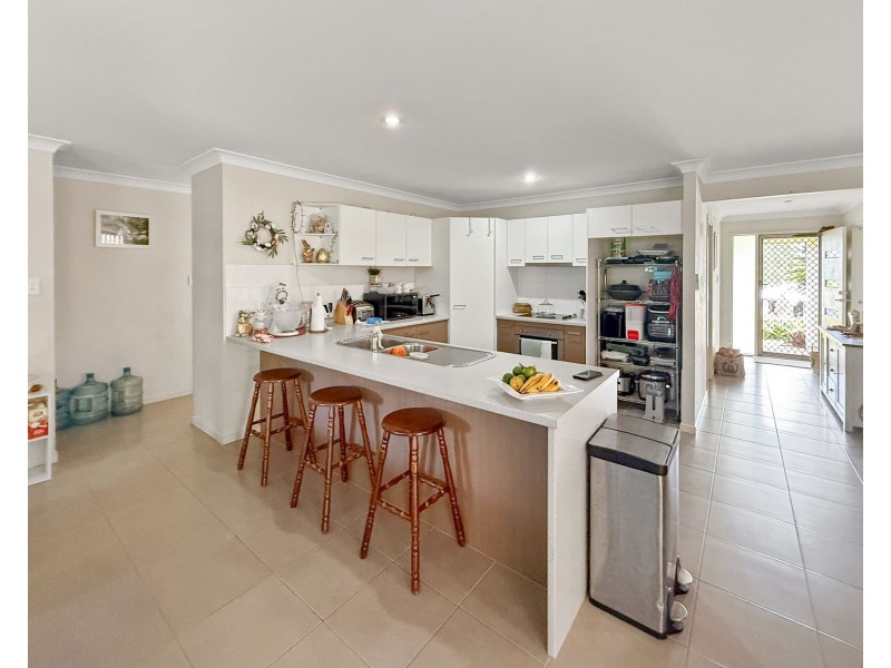 27 Morris Street, Campwin Beach QLD 4737