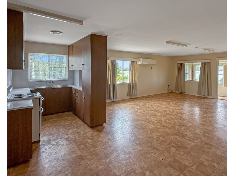 4 Cooper Avenue, Campwin Beach QLD 4737