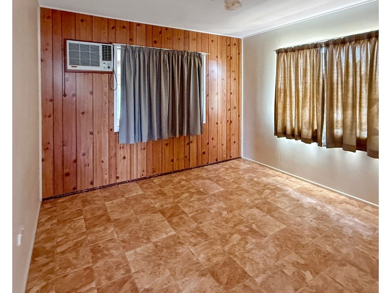 4 Cooper Avenue, Campwin Beach QLD 4737