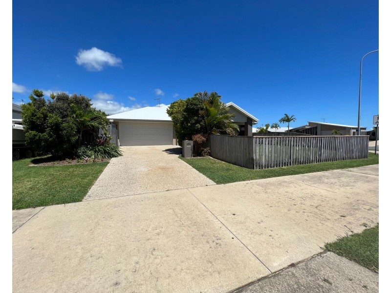 1/33 Schooner Avenue, Bucasia QLD 4750