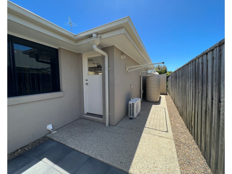 1/33 Schooner Avenue, Bucasia QLD 4750