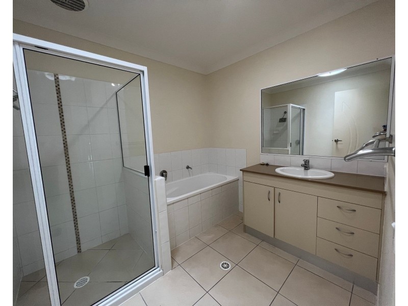 1/33 Schooner Avenue, Bucasia QLD 4750