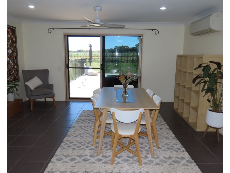 44 Schooner Avenue, Bucasia QLD 4750