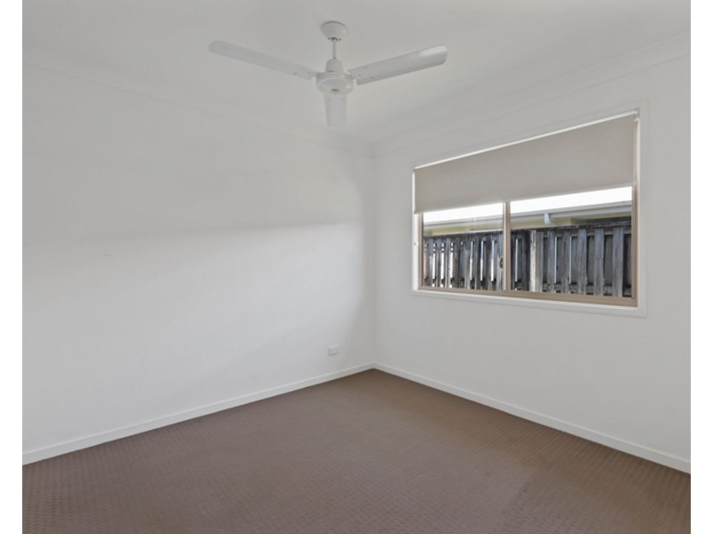 50 Newport Parade, Blacks Beach QLD 4740