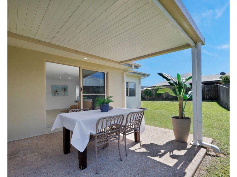 50 Newport Parade, Blacks Beach QLD 4740