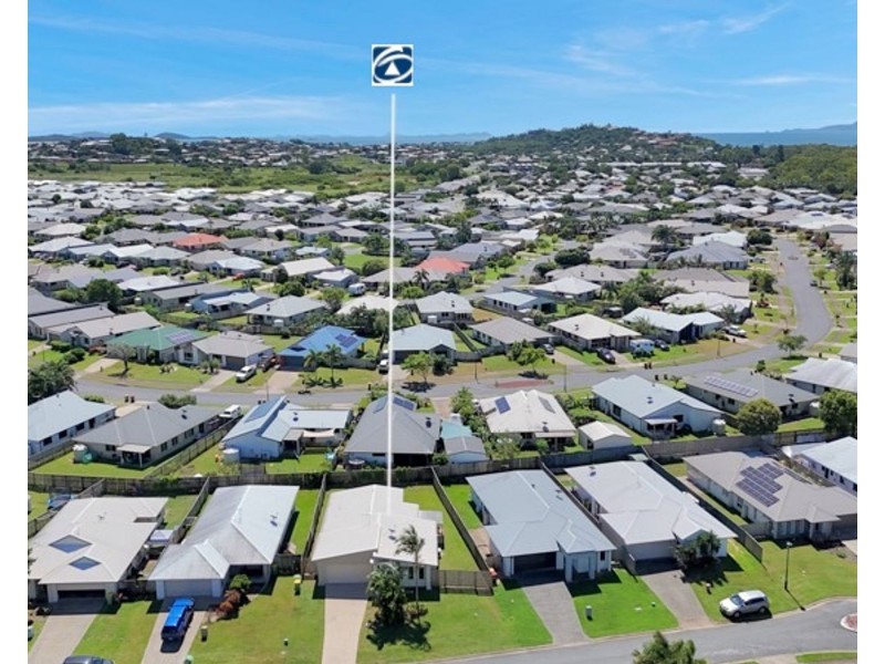 50 Newport Parade, Blacks Beach QLD 4740