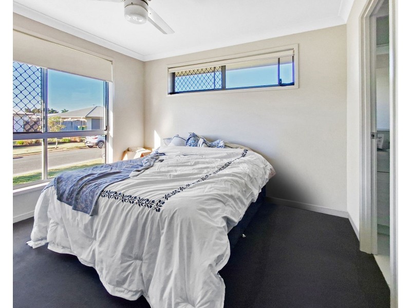 5 Nives Street, Mirani QLD 4754