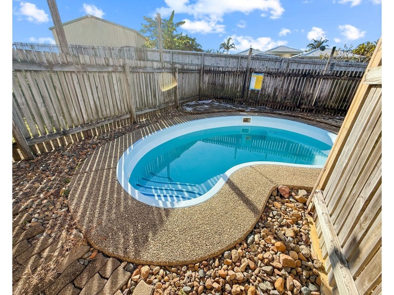 6 Peninsula Drive, Hay Point QLD 4740