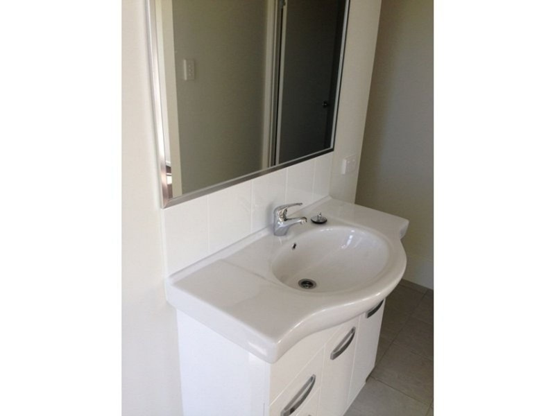 1 Michelle Place, Mirani QLD 4754