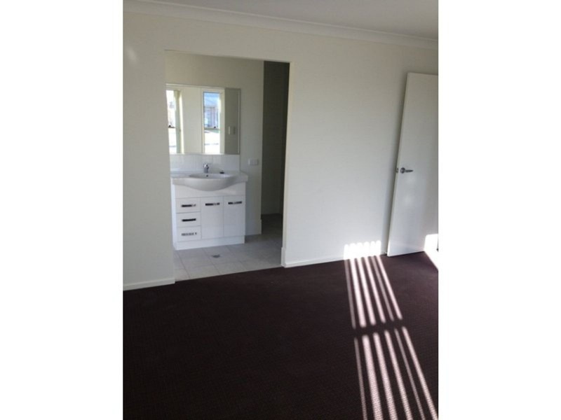 1 Michelle Place, Mirani QLD 4754