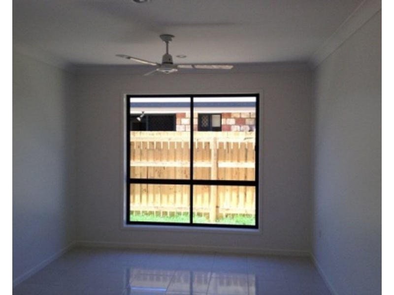2/28 Brooksfield Drive, Sarina QLD 4737