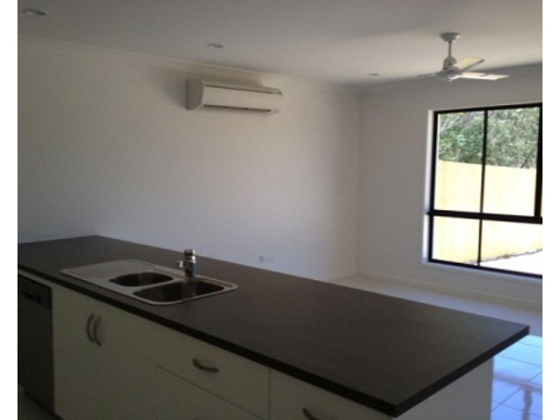 2/28 Brooksfield Drive, Sarina QLD 4737