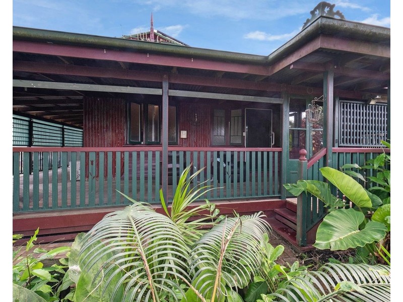 11 PERRY STREET, West Mackay QLD 4740