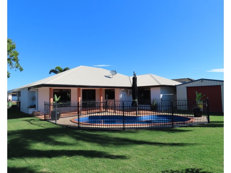 7 Bluewater Court, Bucasia QLD 4750