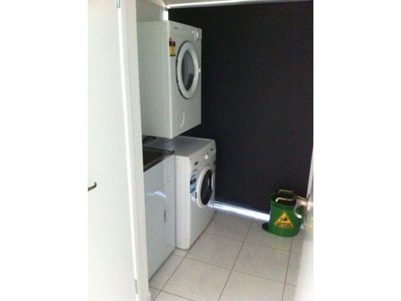 1/98 Broad Street, Sarina QLD 4737