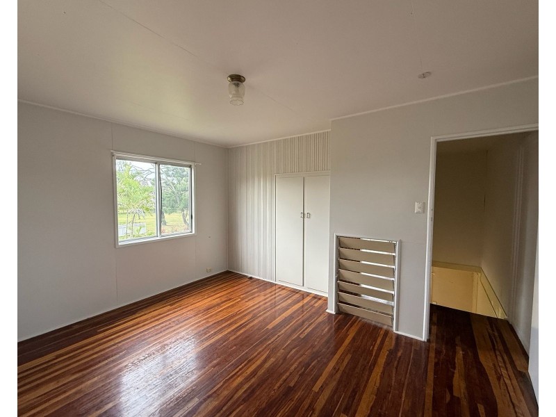 1/14 Owen Jenkins Drive, Sarina Beach QLD 4737