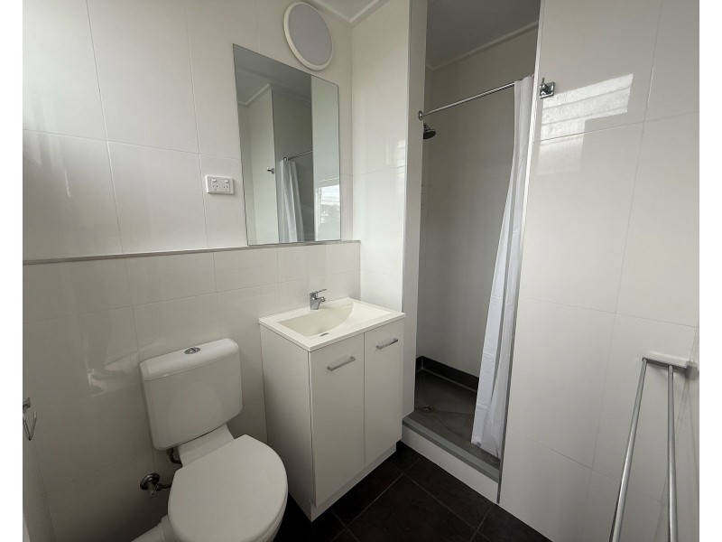 2/14 Owen Jenkins Drive, Sarina Beach QLD 4737