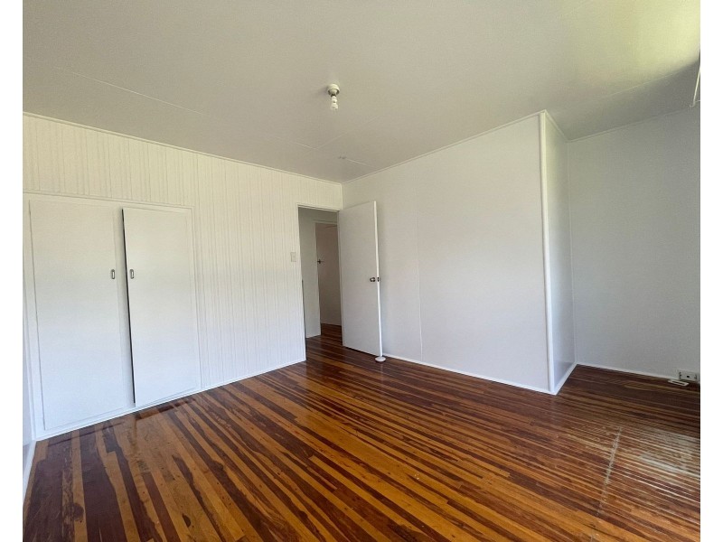 2/14 Owen Jenkins Drive, Sarina Beach QLD 4737