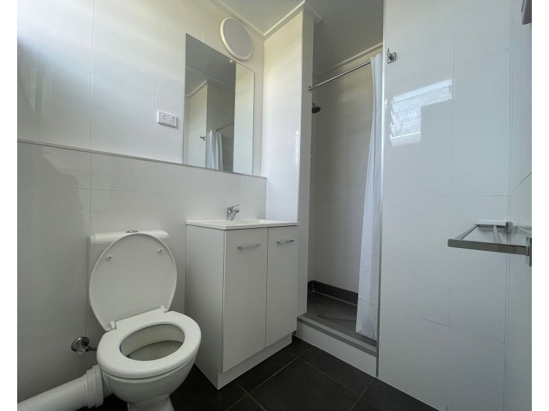 2/14 Owen Jenkins Drive, Sarina Beach QLD 4737